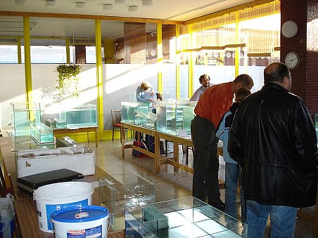 A ještě jeden pohled do zatím prázdného sálu, tentokráte z druhé strany.