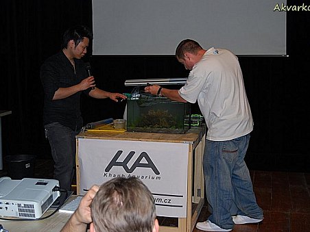 Závěrečná montáž osvětlení, které se ujal ThomaZ.