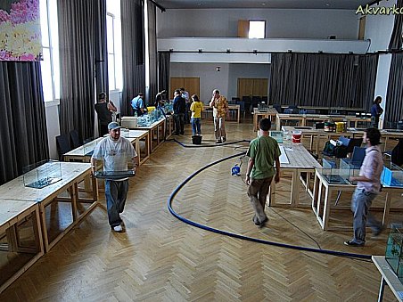 Tak a je po burze. Teď je nutno vše uklidit.