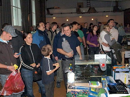 v očekávání před losováním tomboly