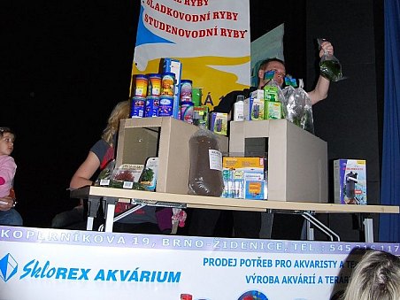 Tradiční losování.